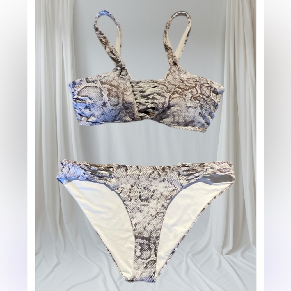 TINIBIKINI Grey & White Snakeskin Bikini w/ Criss Cross Details!!! Size L